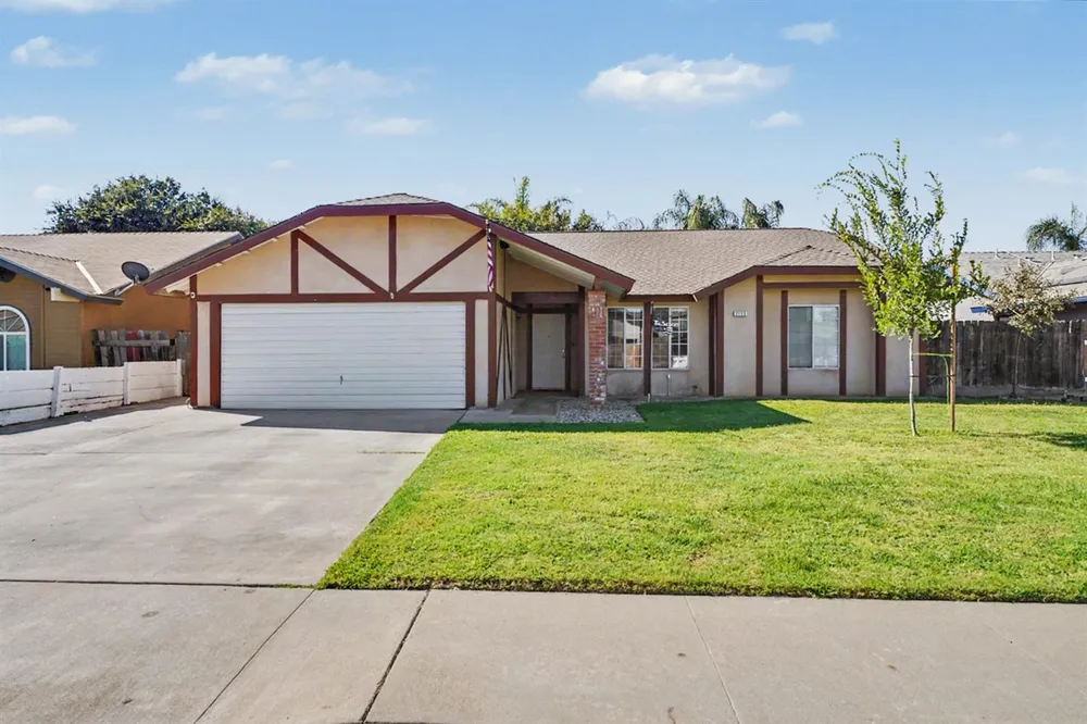 2123 Magnolia Avenue Sanger, CA 93657