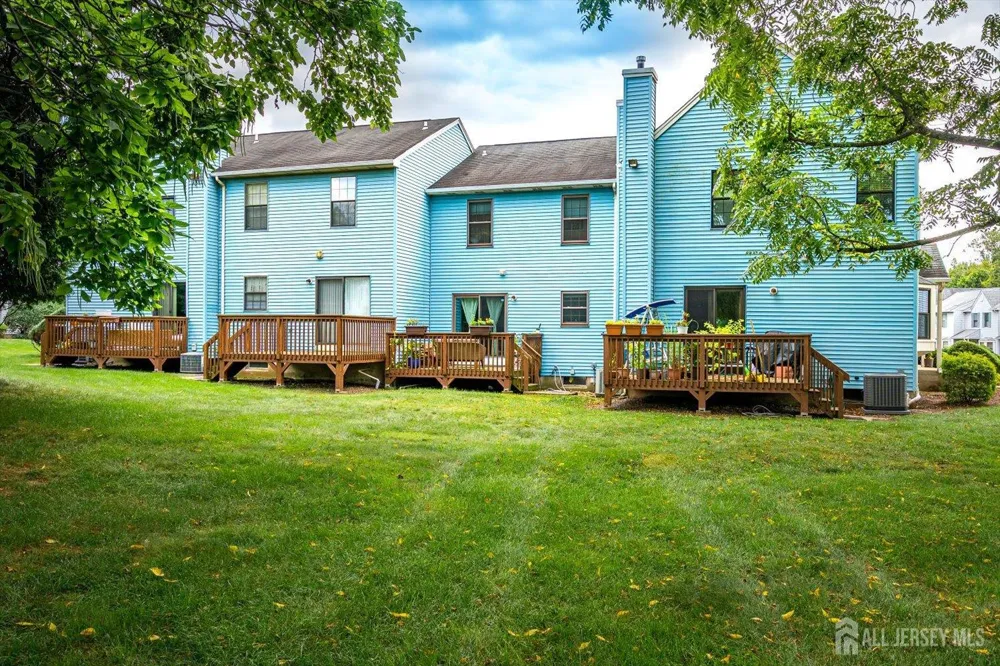 1602 Deerfield Drive Edison, NJ 08820