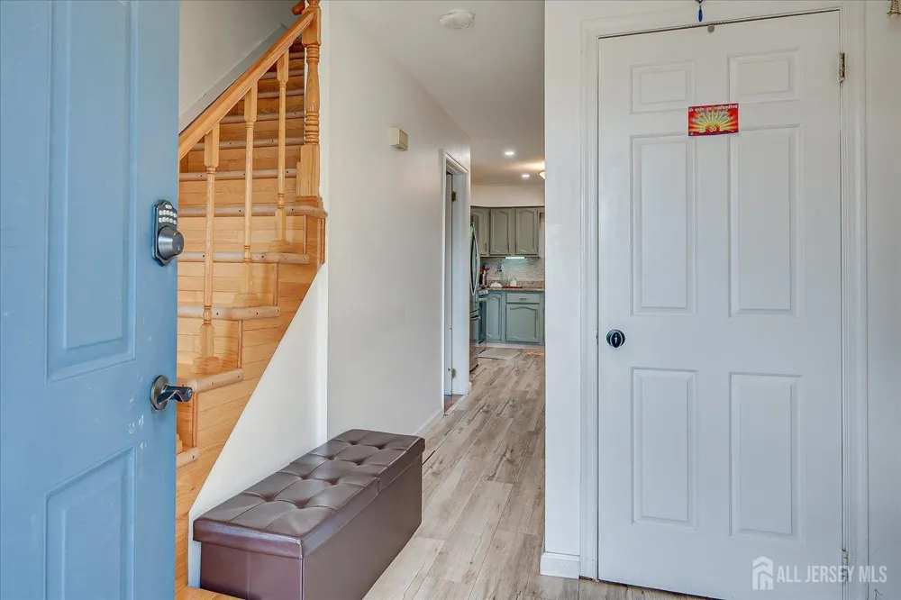 1602 Deerfield Drive Edison, NJ 08820