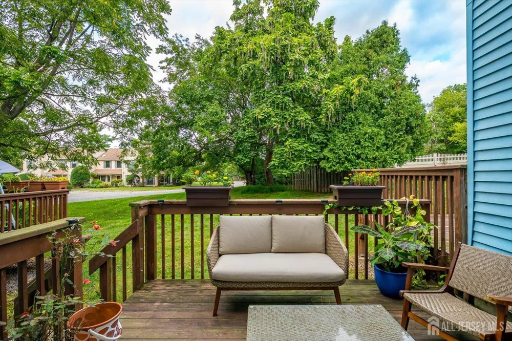 1602 Deerfield Drive Edison, NJ 08820