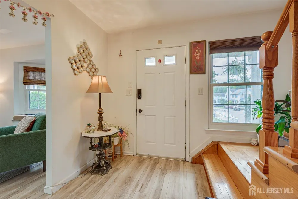 1602 Deerfield Drive Edison, NJ 08820