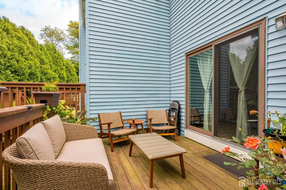 1602 Deerfield Drive Edison, NJ 08820
