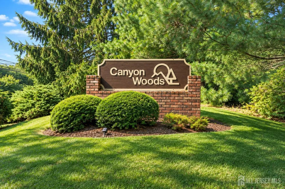 188 heywood Court Matawan, NJ 07747
