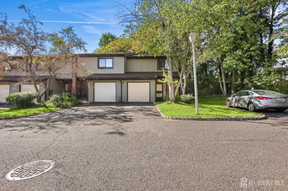 188 heywood Court Matawan, NJ 07747