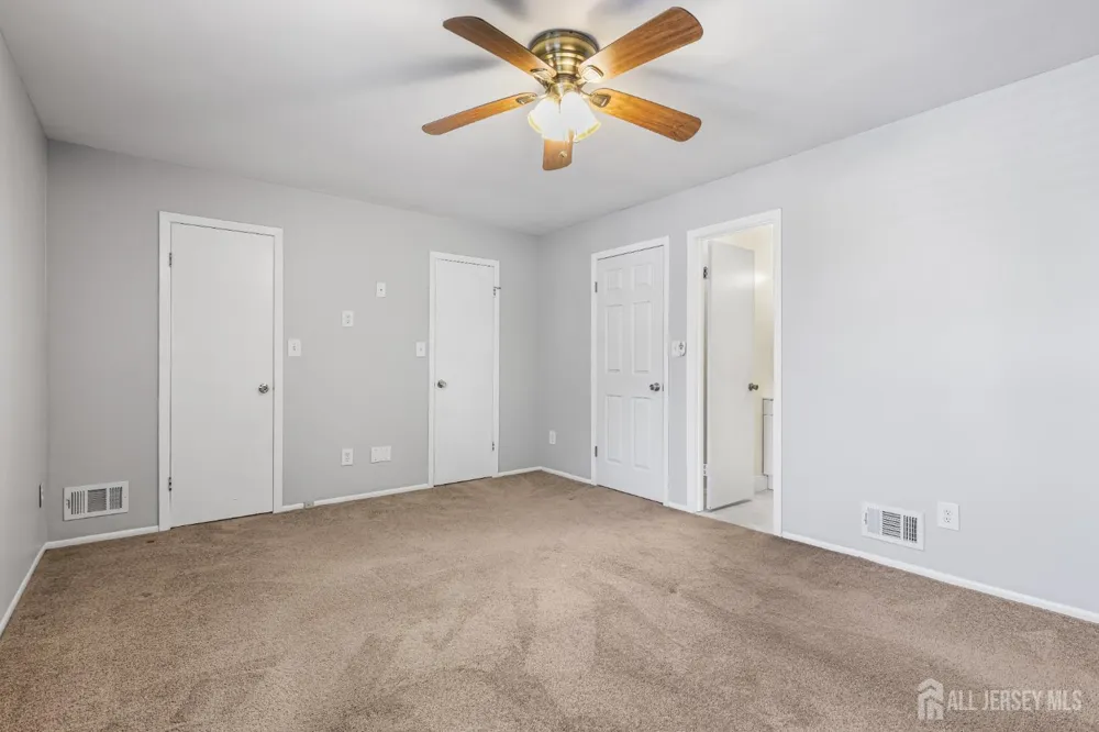 188 heywood Court Matawan, NJ 07747
