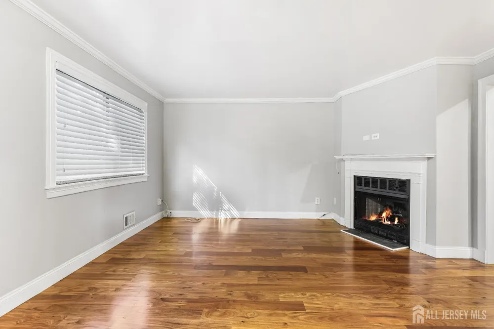 188 heywood Court Matawan, NJ 07747