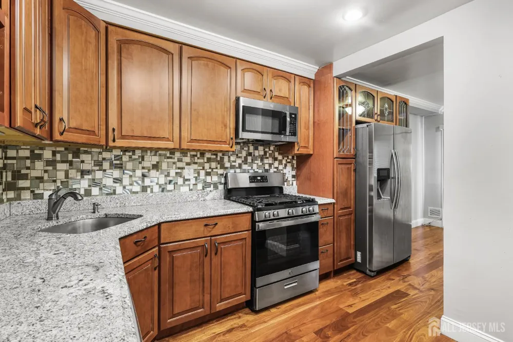 188 heywood Court Matawan, NJ 07747