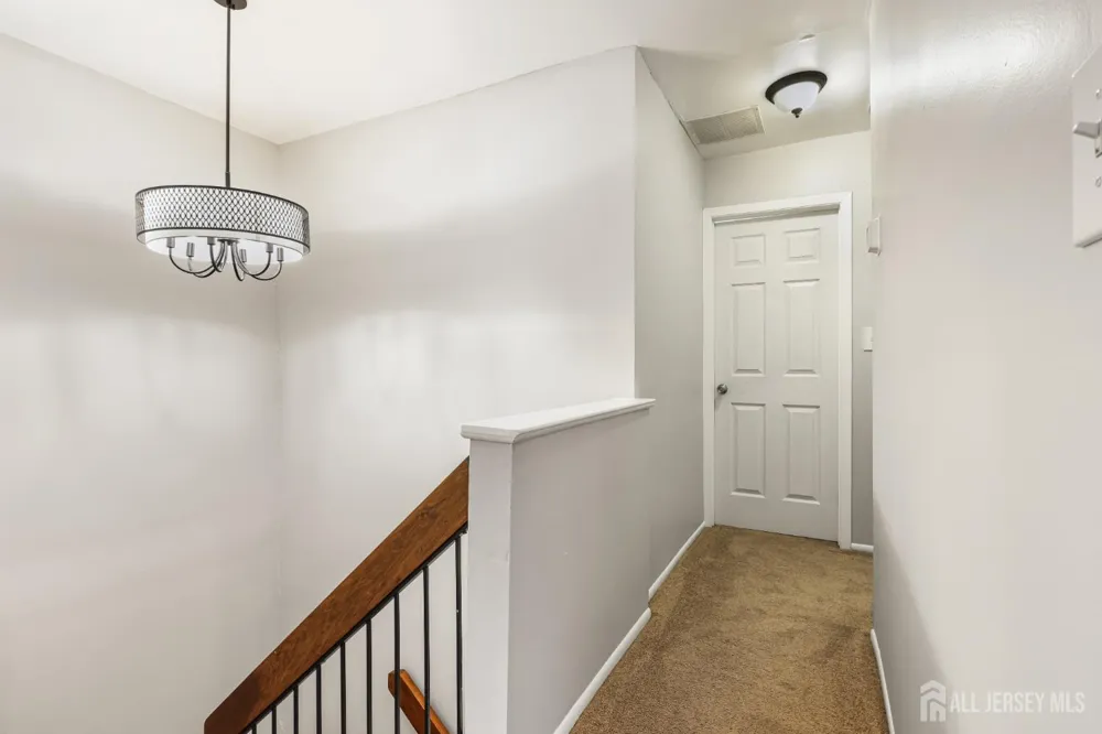 188 heywood Court Matawan, NJ 07747