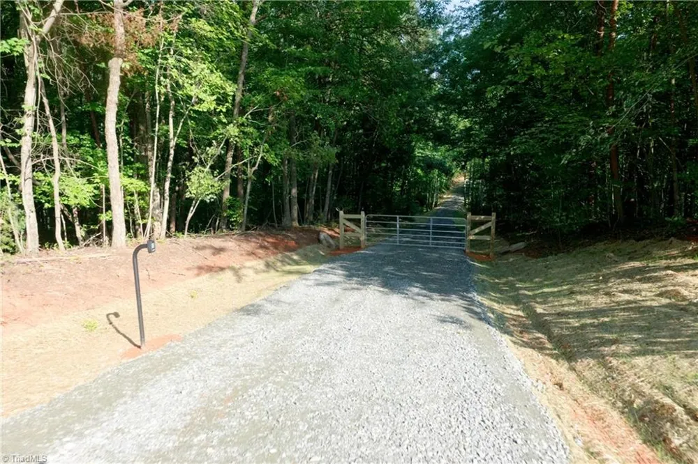 7 Old Mill Road Pinnacle, NC 27043
