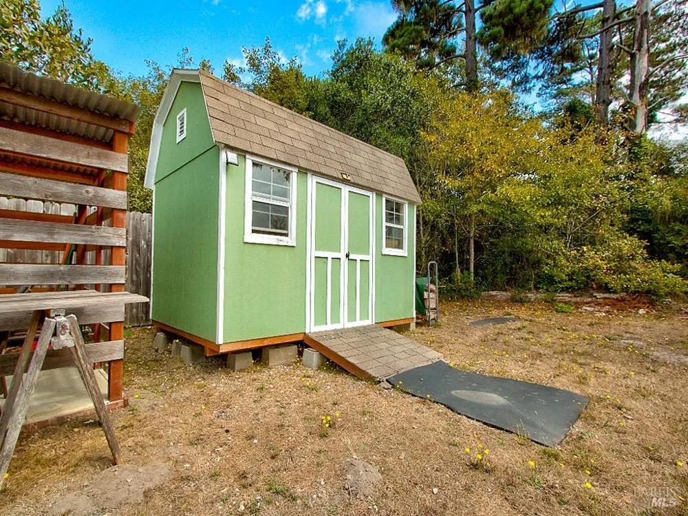 32840 Boice Lane Fort Bragg, CA 95437