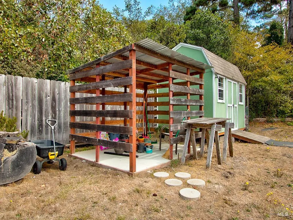 32840 Boice Lane Fort Bragg, CA 95437