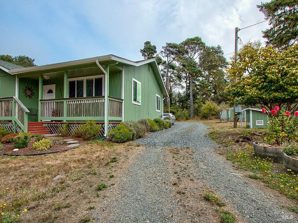 32840 Boice Lane Fort Bragg, CA 95437