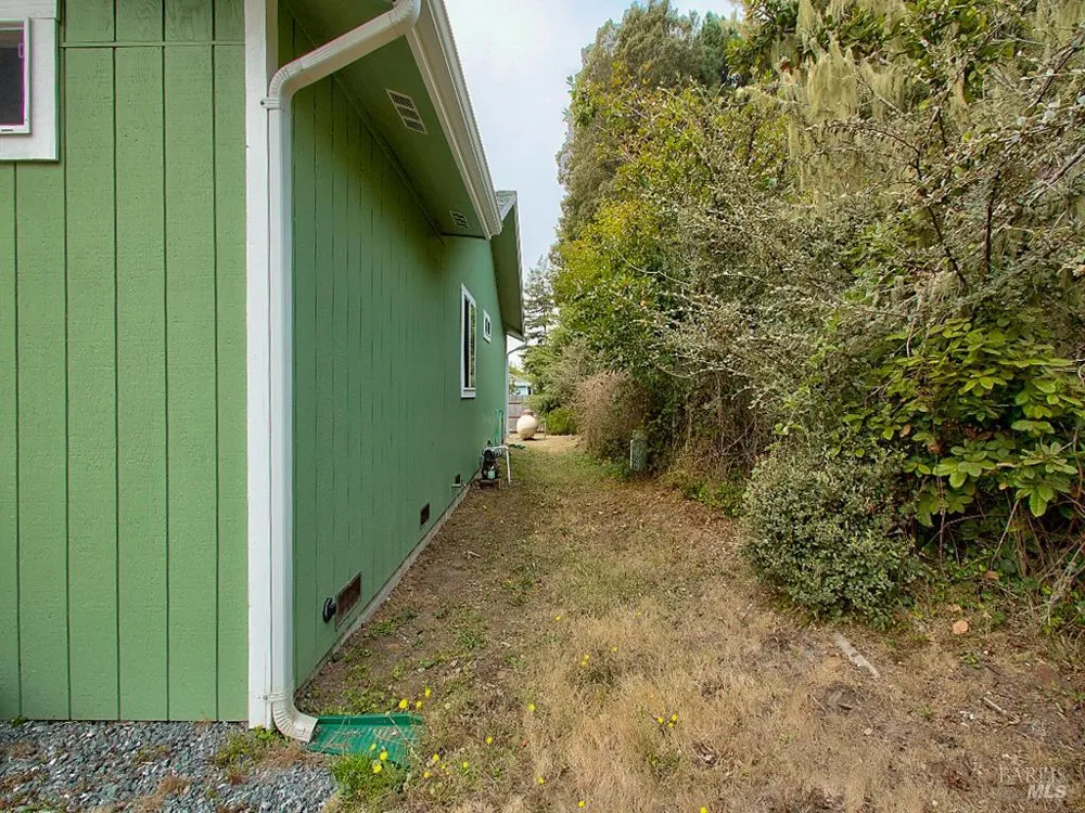 32840 Boice Lane Fort Bragg, CA 95437
