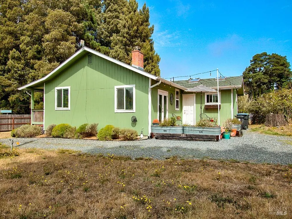 32840 Boice Lane Fort Bragg, CA 95437
