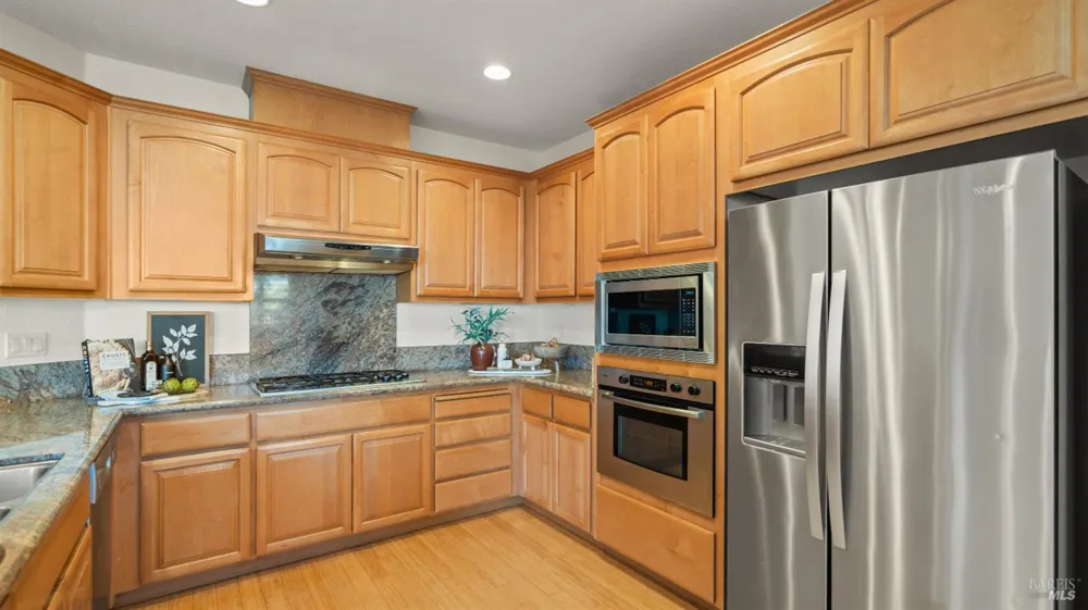 84 Pinheiro Circle Novato, CA 94945