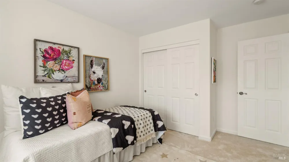 84 Pinheiro Circle Novato, CA 94945