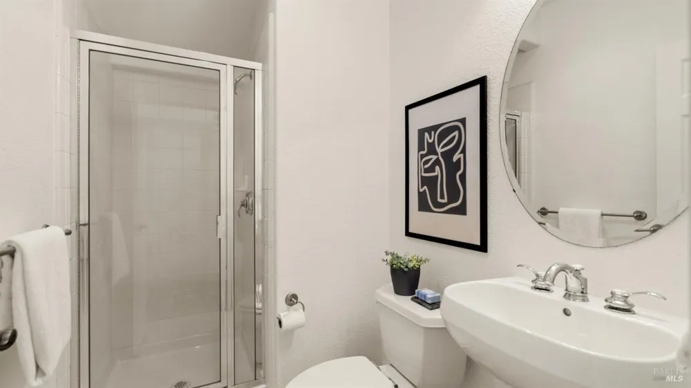 84 Pinheiro Circle Novato, CA 94945