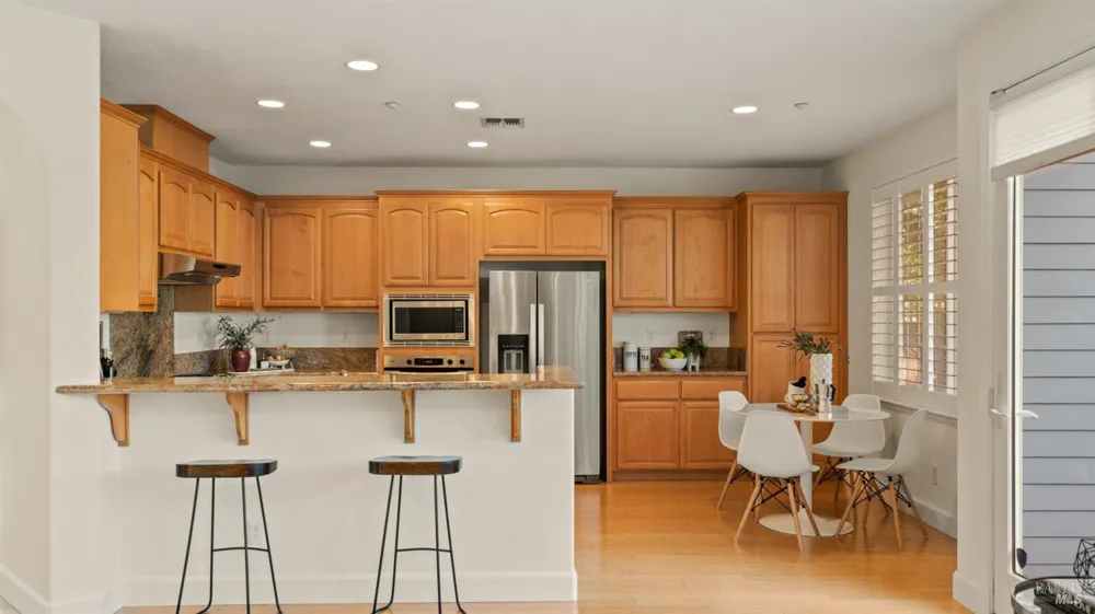 84 Pinheiro Circle Novato, CA 94945