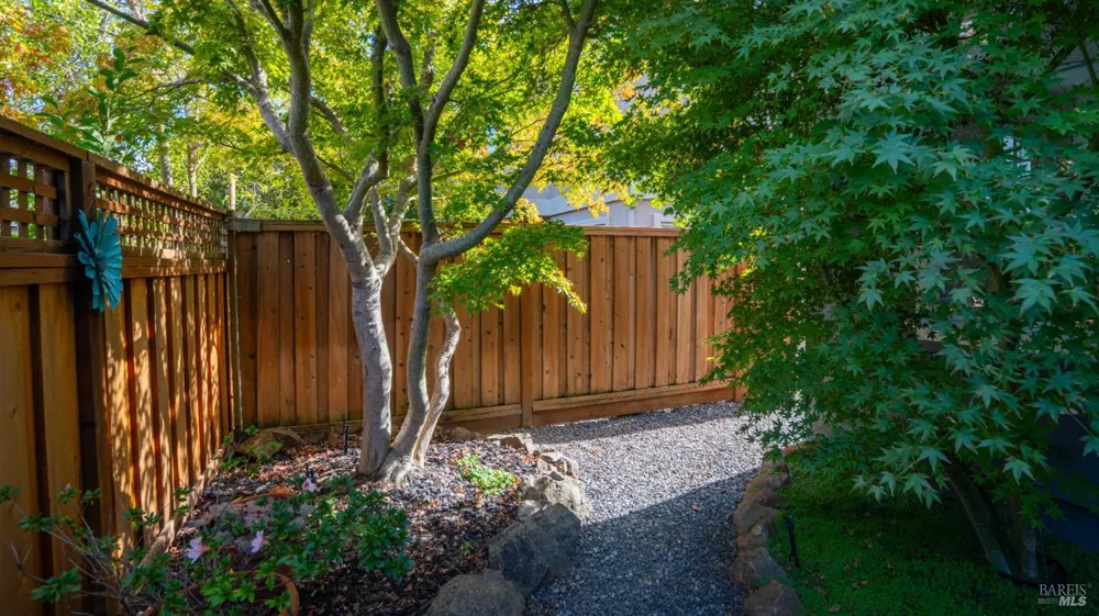 84 Pinheiro Circle Novato, CA 94945