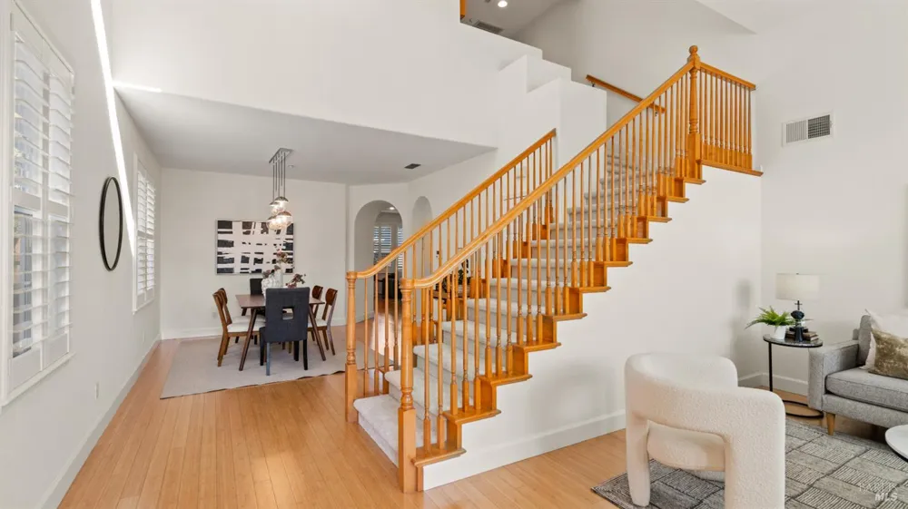 84 Pinheiro Circle Novato, CA 94945