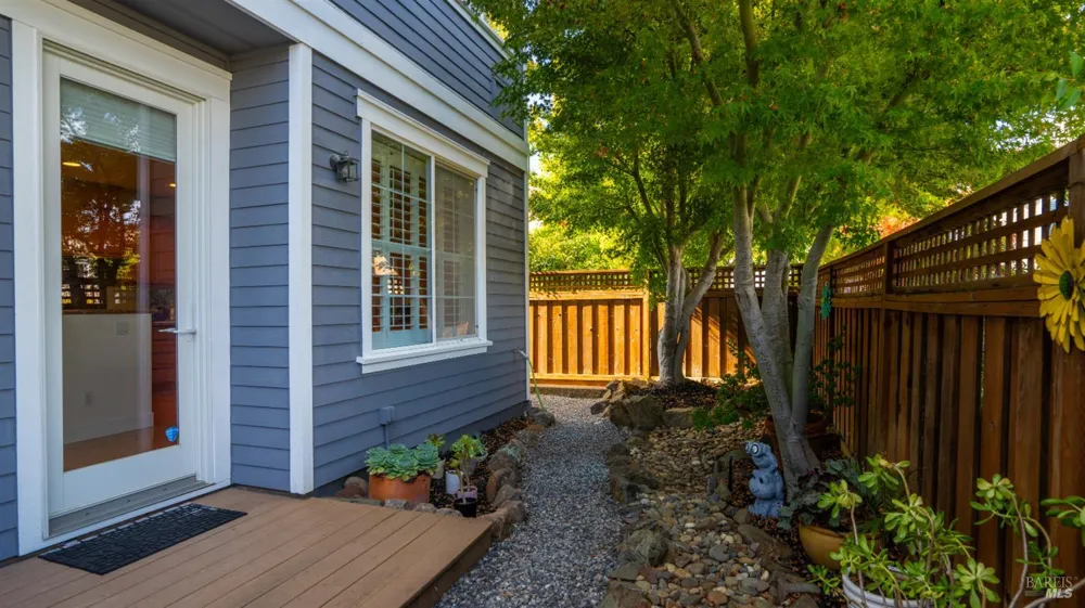 84 Pinheiro Circle Novato, CA 94945