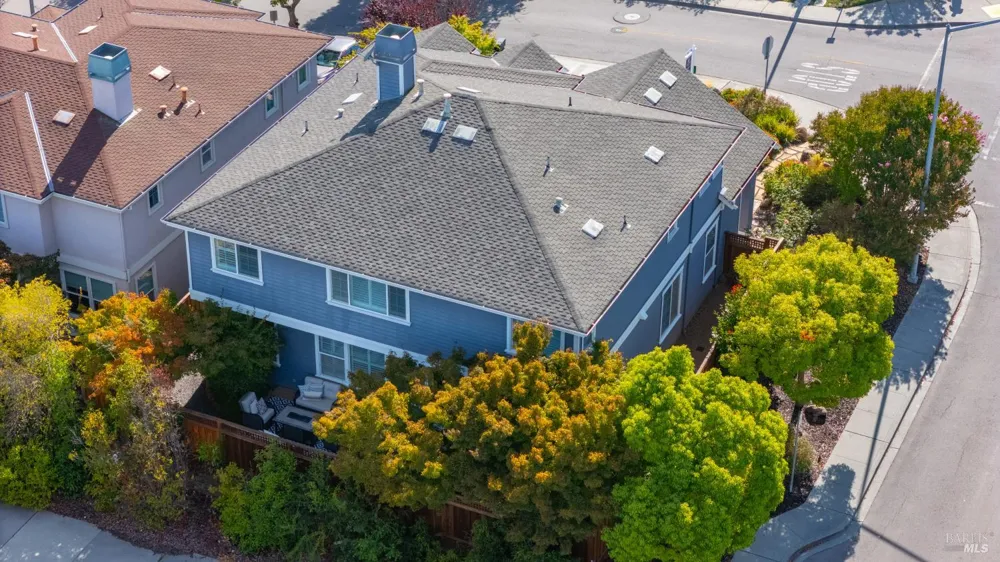 84 Pinheiro Circle Novato, CA 94945