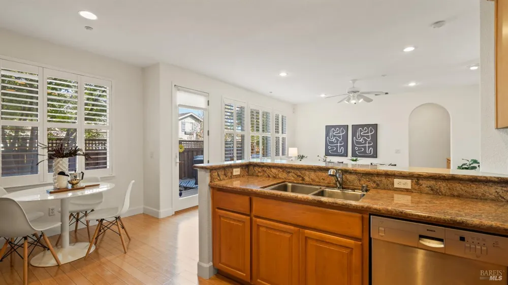 84 Pinheiro Circle Novato, CA 94945