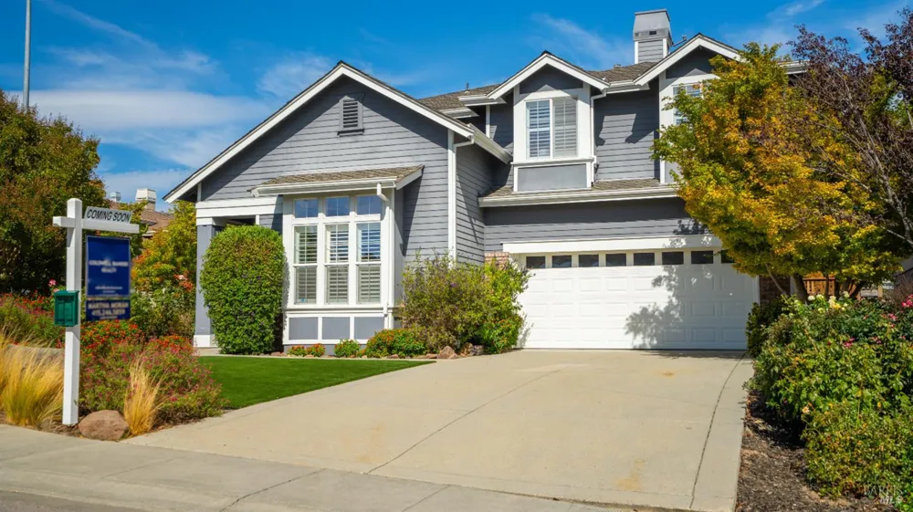 84 Pinheiro Circle Novato, CA 94945