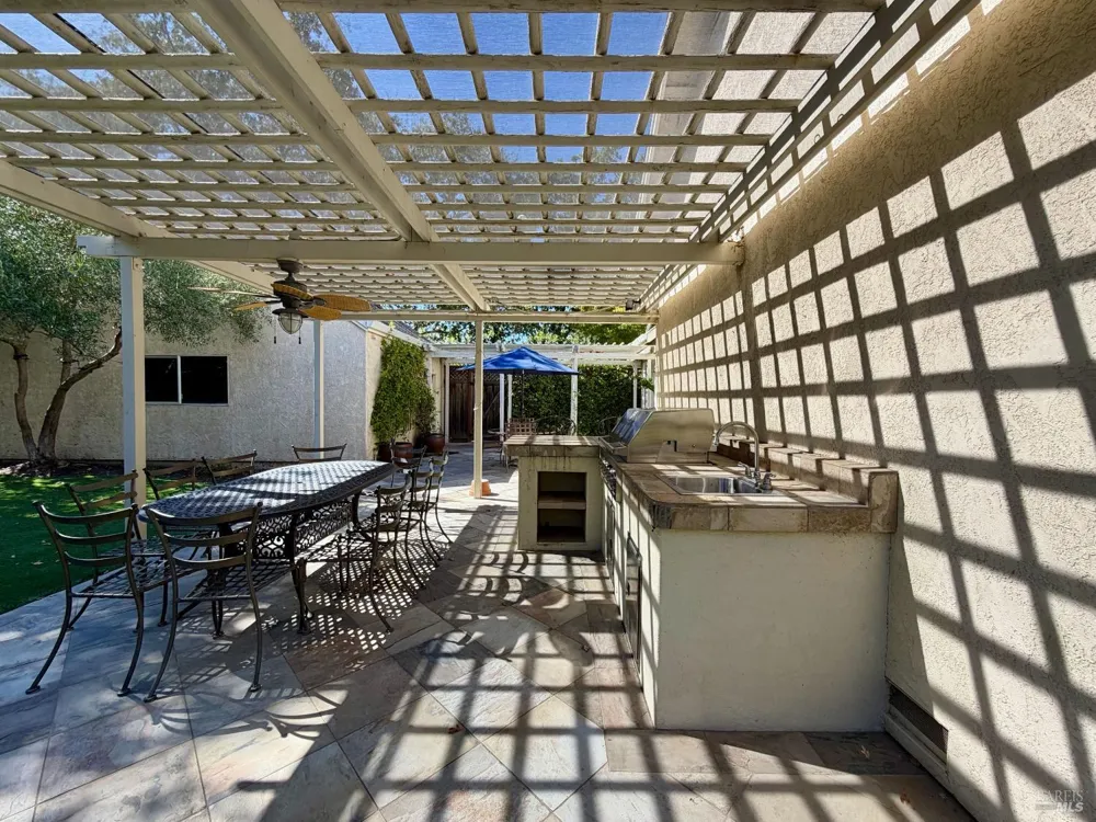 1185 Starr Avenue St. Helena, CA 94574