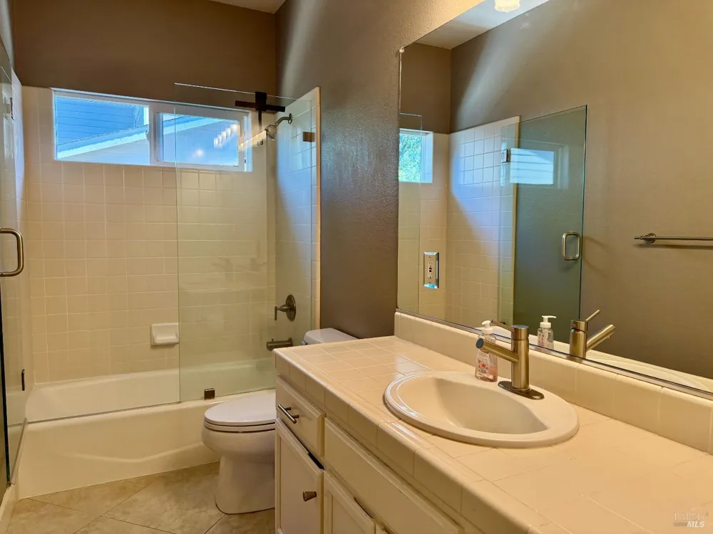 1185 Starr Avenue St. Helena, CA 94574