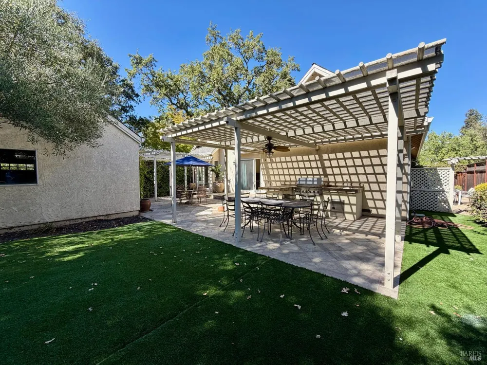 1185 Starr Avenue St. Helena, CA 94574