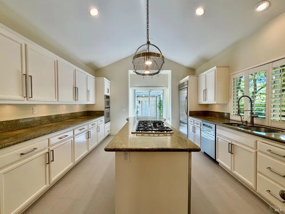 1185 Starr Avenue St. Helena, CA 94574