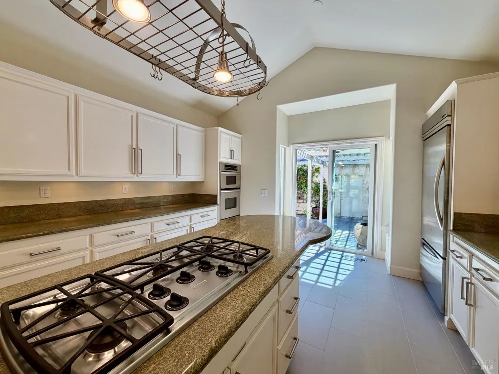 1185 Starr Avenue St. Helena, CA 94574