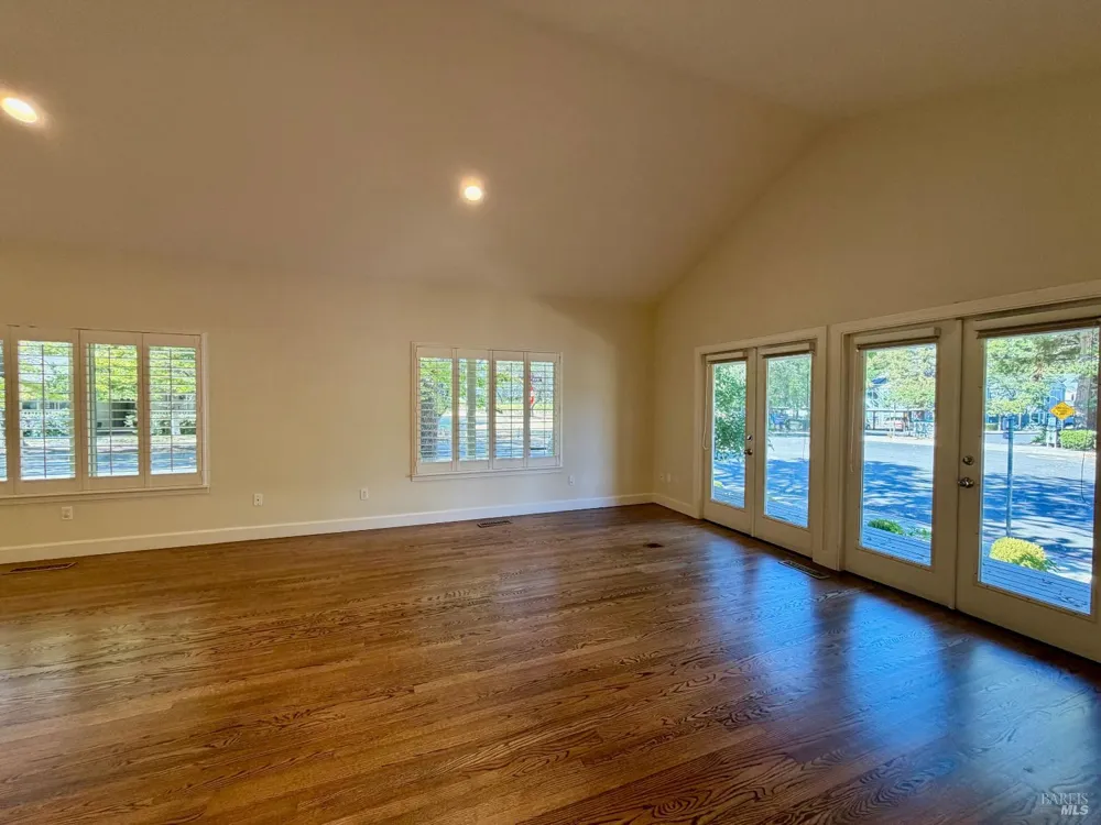 1185 Starr Avenue St. Helena, CA 94574
