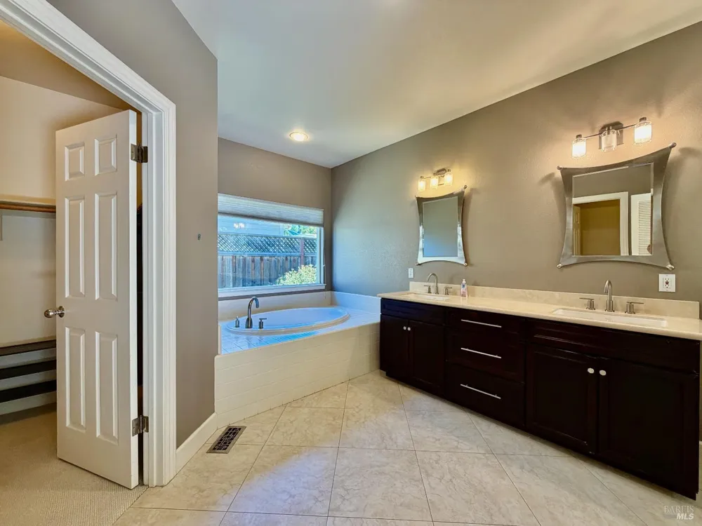 1185 Starr Avenue St. Helena, CA 94574