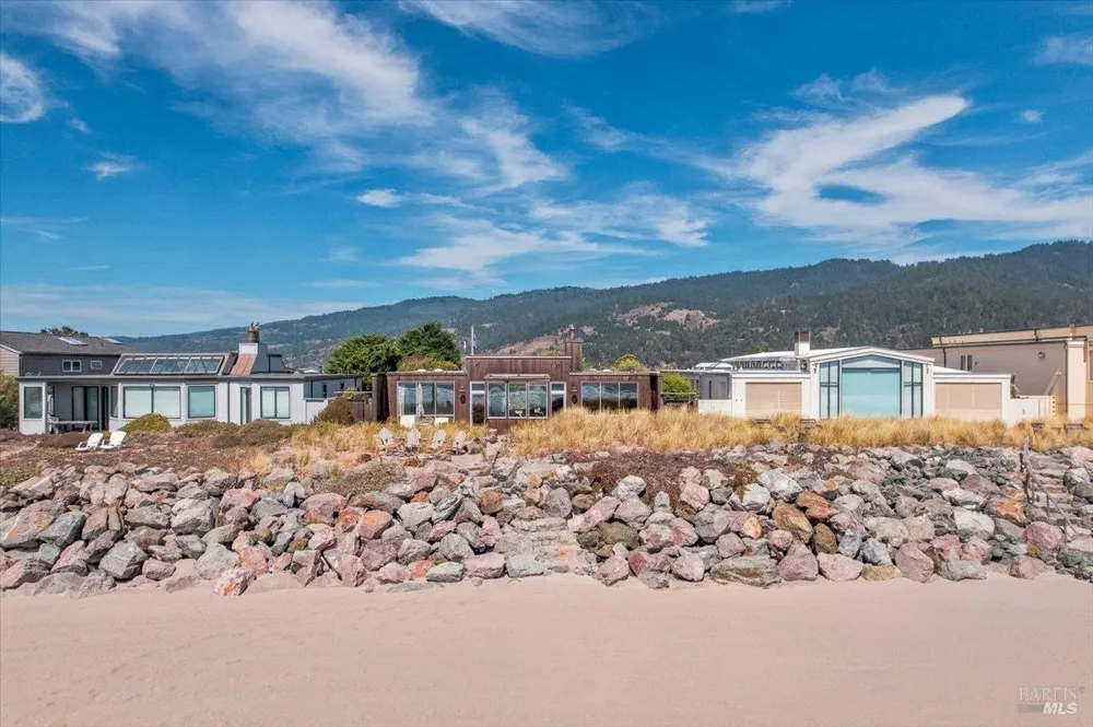 290 Seadrift Road Stinson Beach, CA 94970