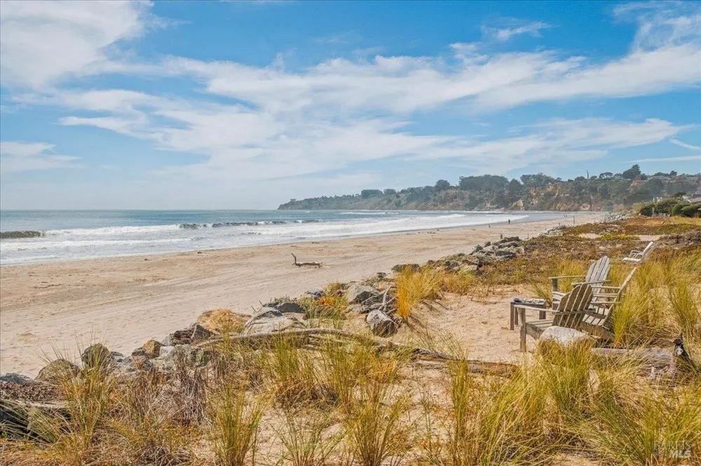 290 Seadrift Road Stinson Beach, CA 94970
