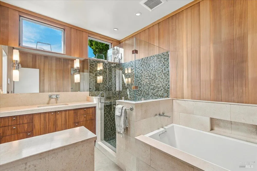 290 Seadrift Road Stinson Beach, CA 94970