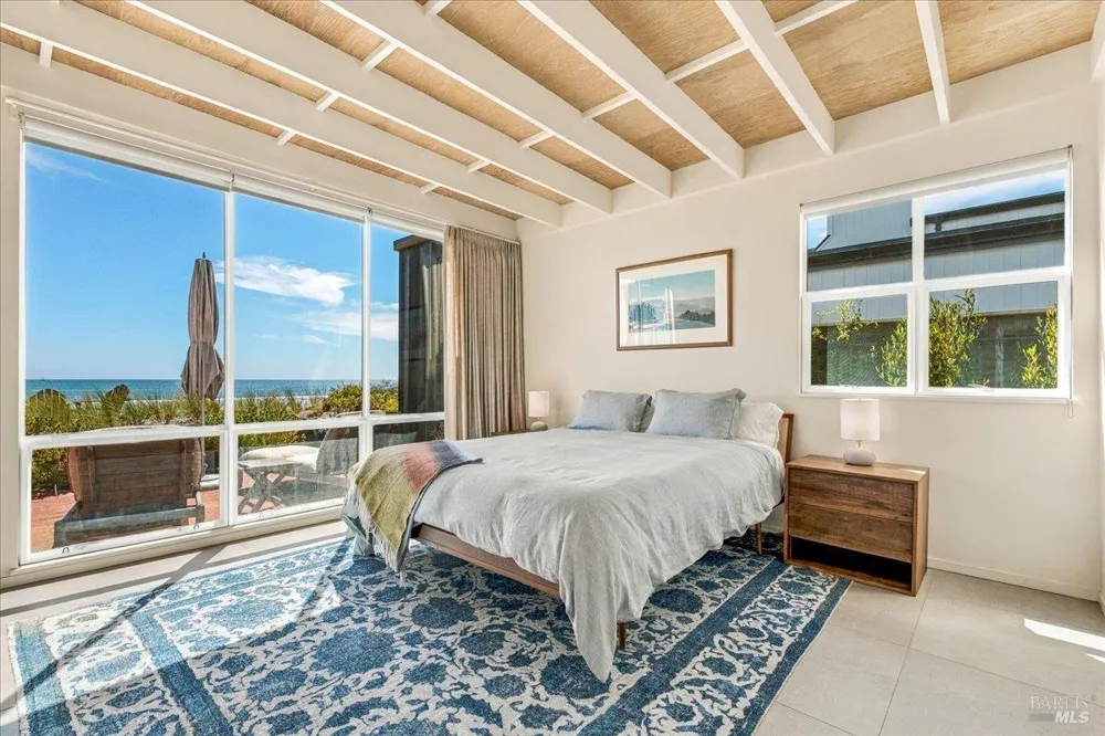 290 Seadrift Road Stinson Beach, CA 94970