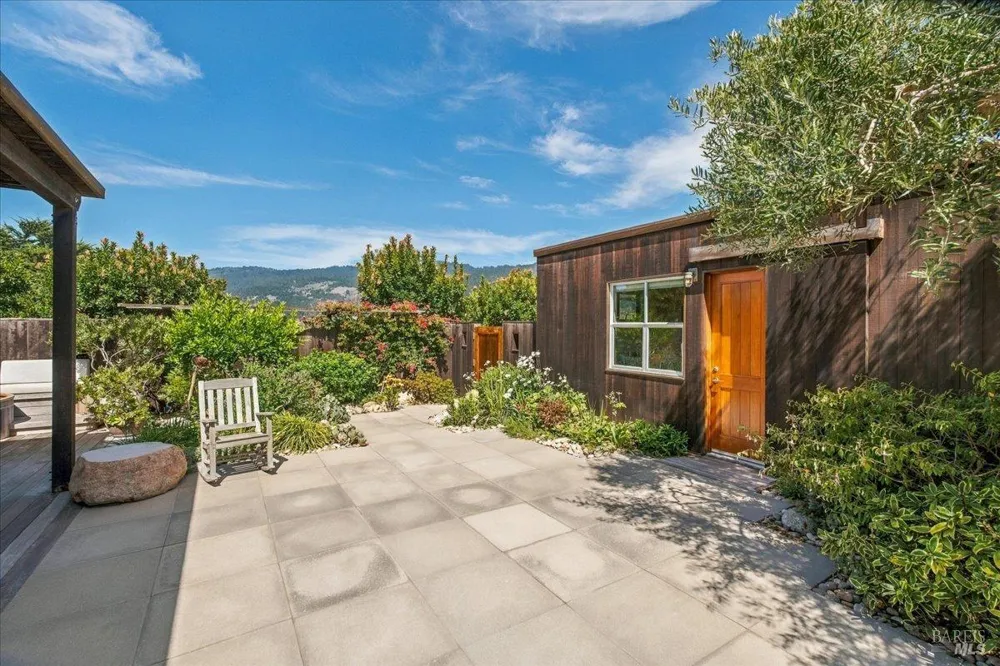 290 Seadrift Road Stinson Beach, CA 94970