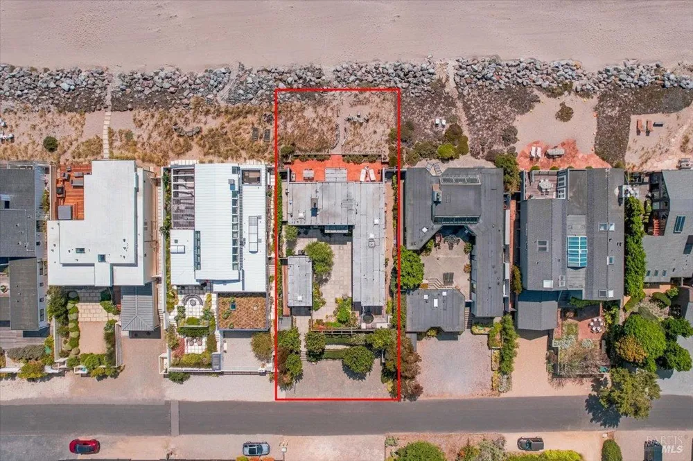 290 Seadrift Road Stinson Beach, CA 94970