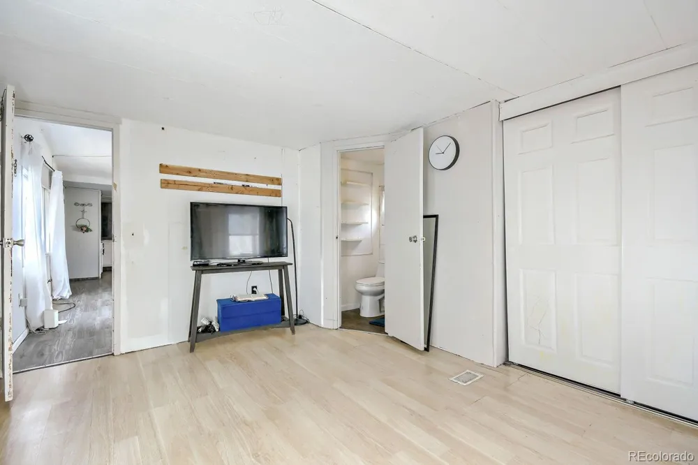 10201 Riverdale Road Thornton, CO 80229