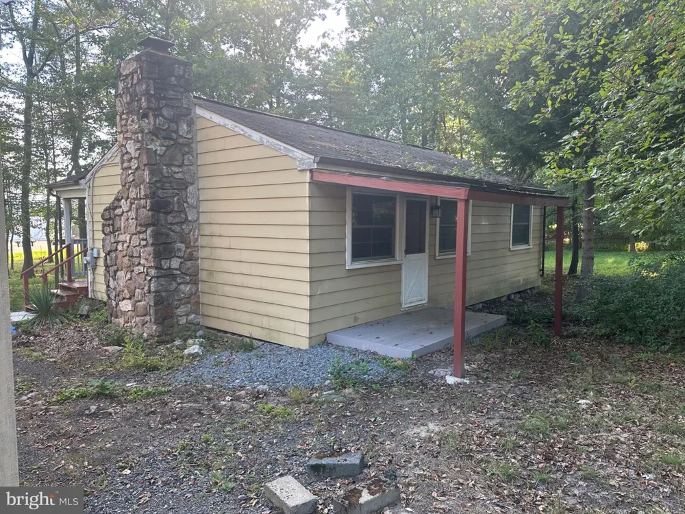 33 OLD BERWICK Drums, PA 18222