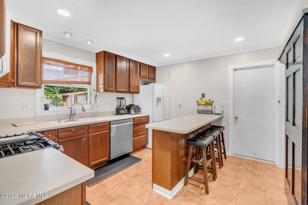 77 Michael Road Spotswood, NJ 08884