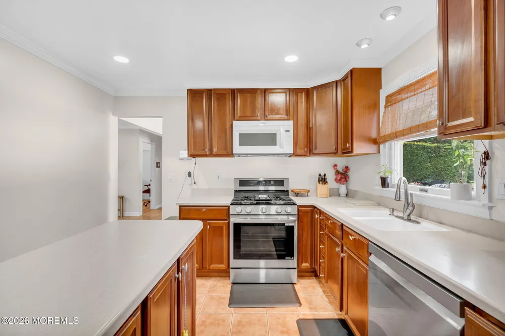 77 Michael Road Spotswood, NJ 08884