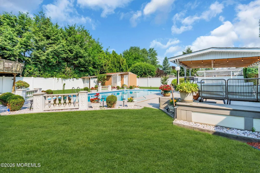 77 Michael Road Spotswood, NJ 08884