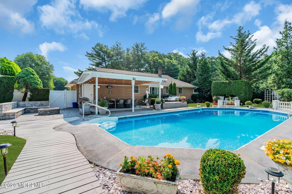 77 Michael Road Spotswood, NJ 08884