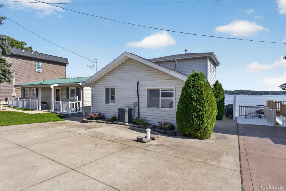 2400 Geneva Highway Rollin Township, MI 49253