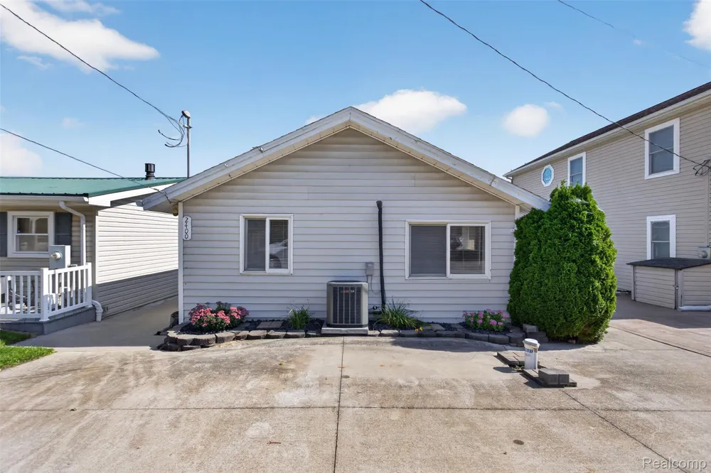 2400 Geneva Highway Rollin Township, MI 49253