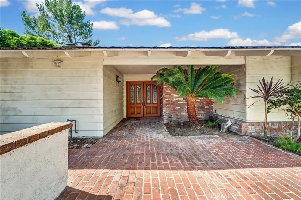 1112 Charwood Lane North Tustin, CA 92705